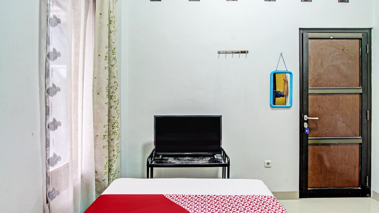 Photo of Bedroom in Temon