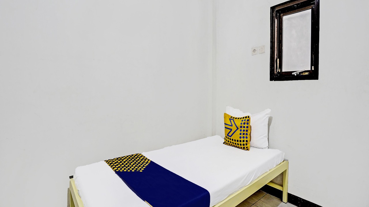 Photo of Bedroom in Mojokerto