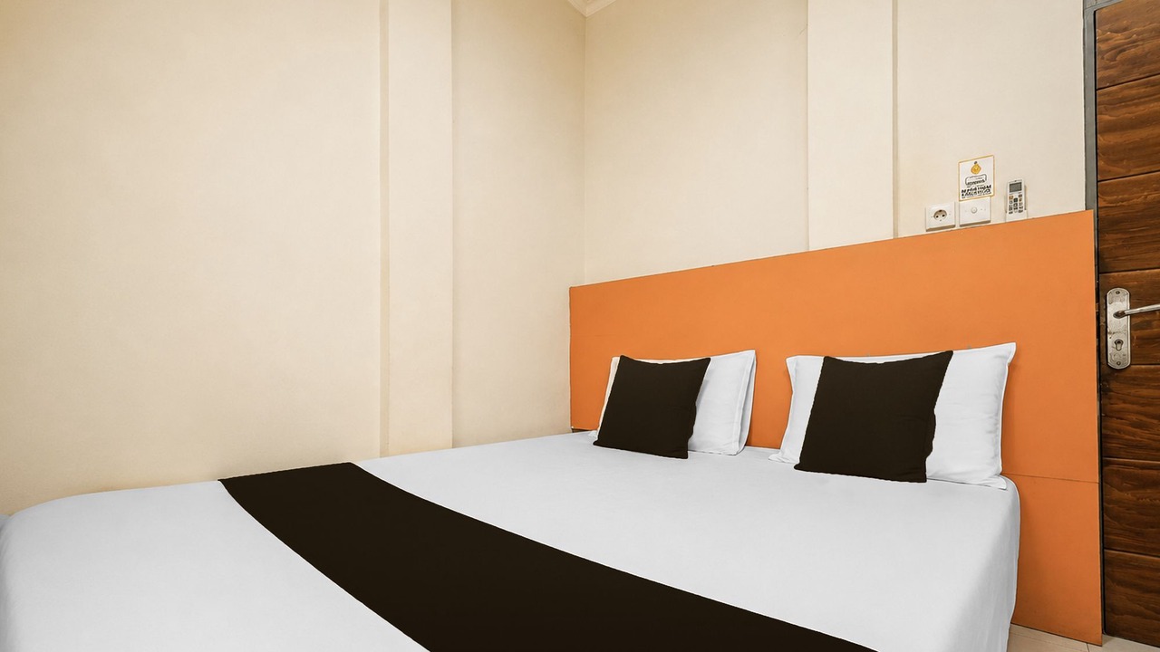 Photo of Bedroom in Biringkanya