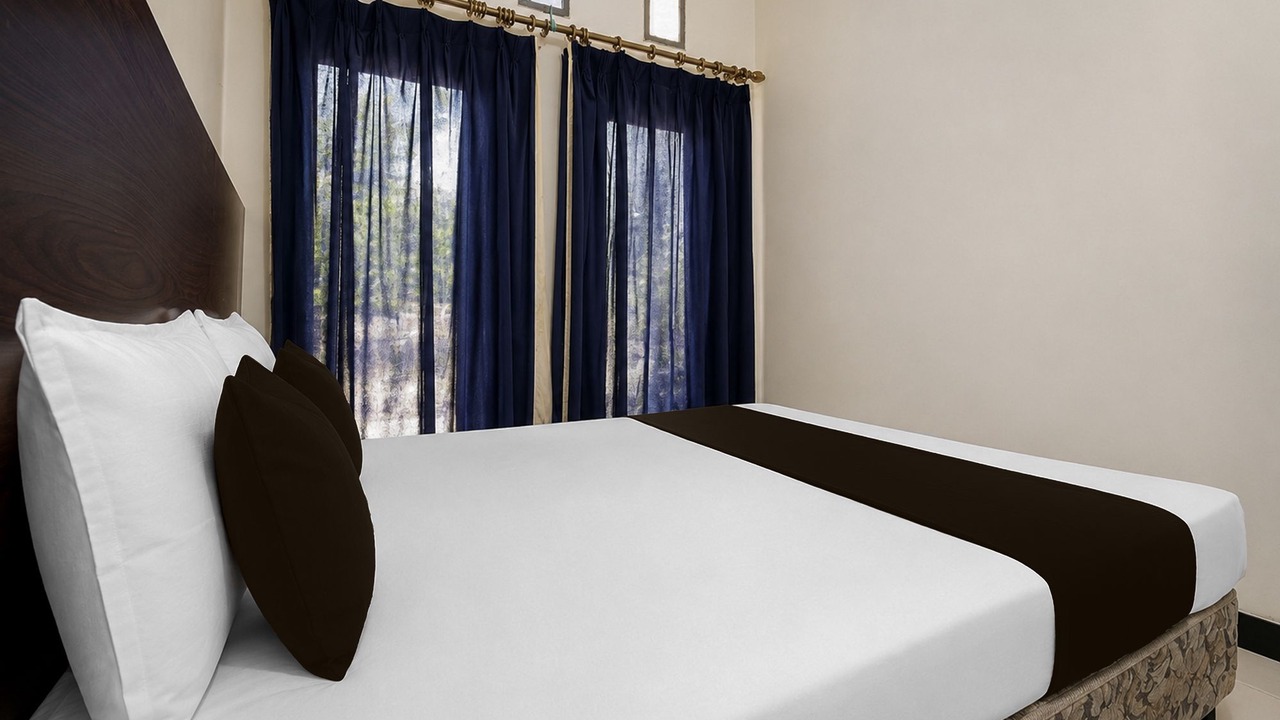 Photo of Bedroom in Biringkanya