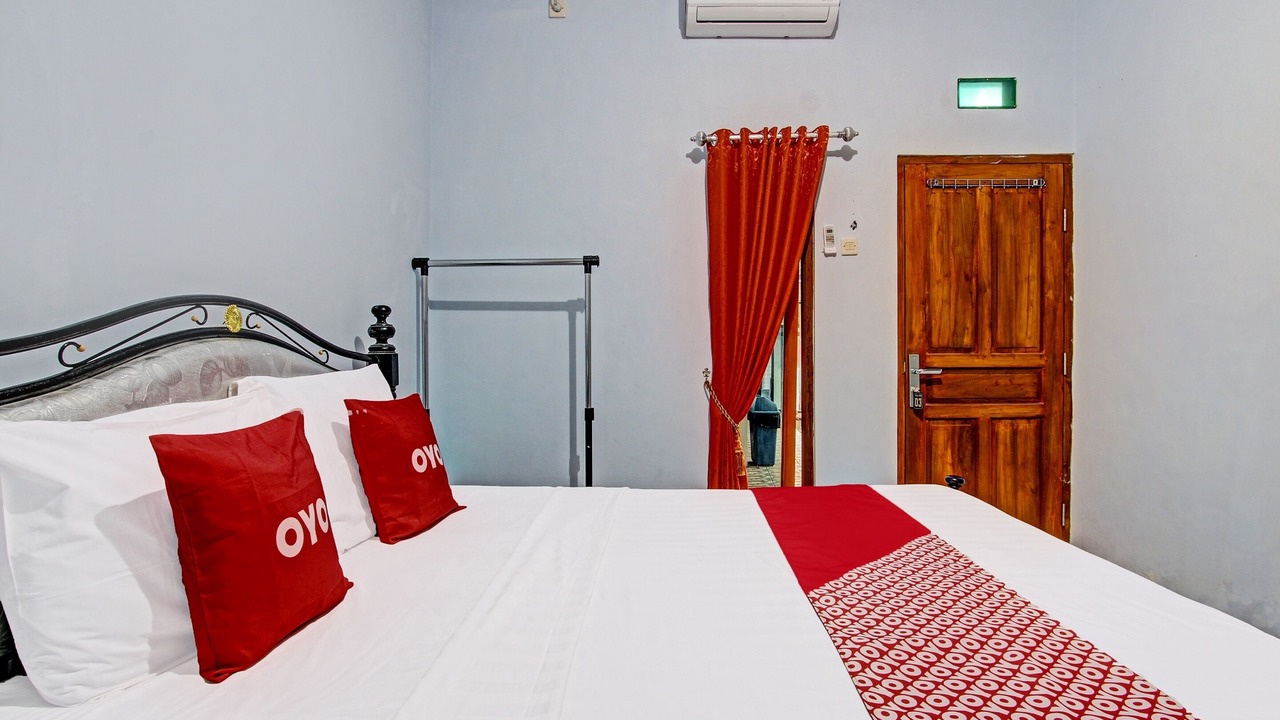 Photo of Bedroom in Temon