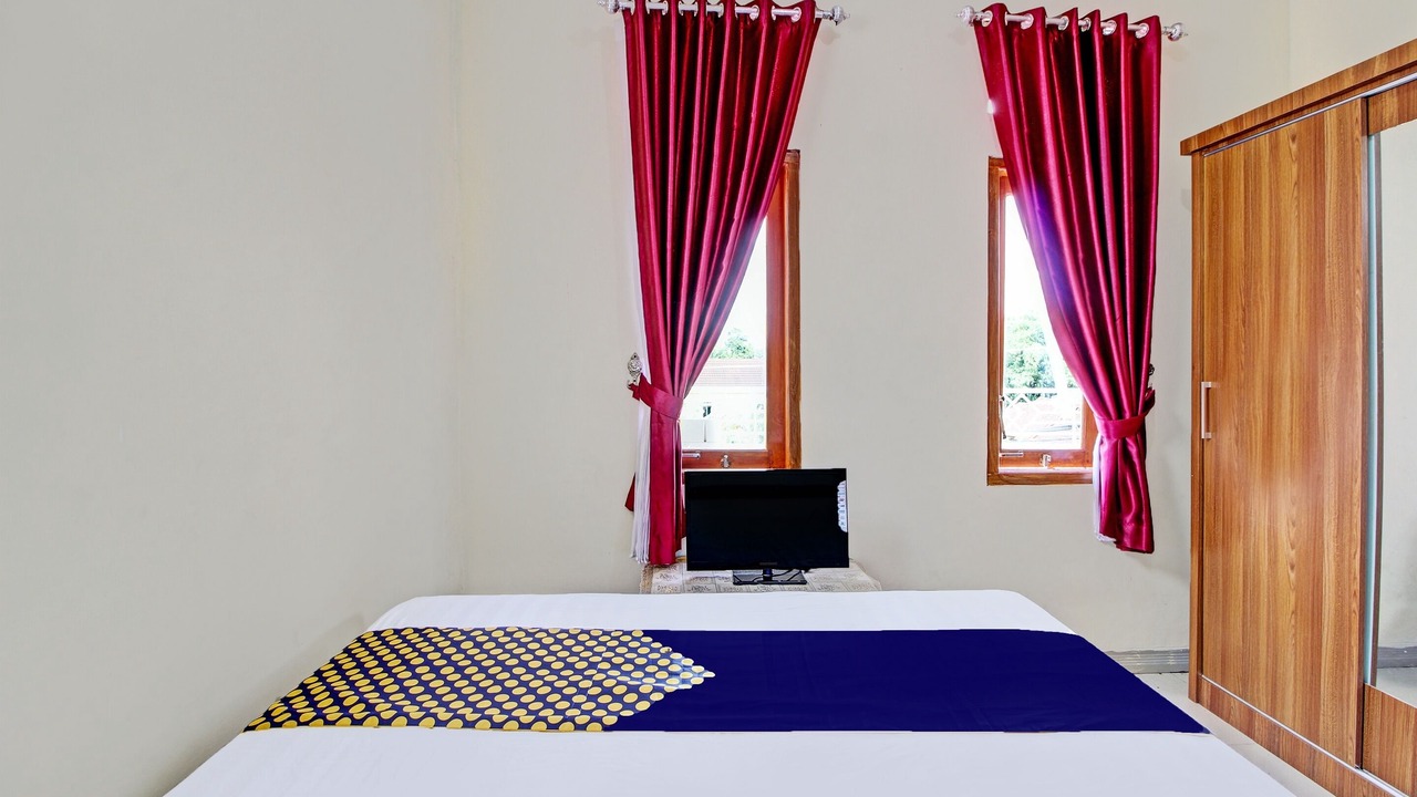 Photo of Bedroom in Temon