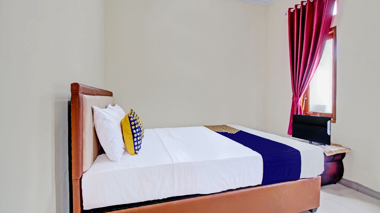 Photo of Bedroom in Temon