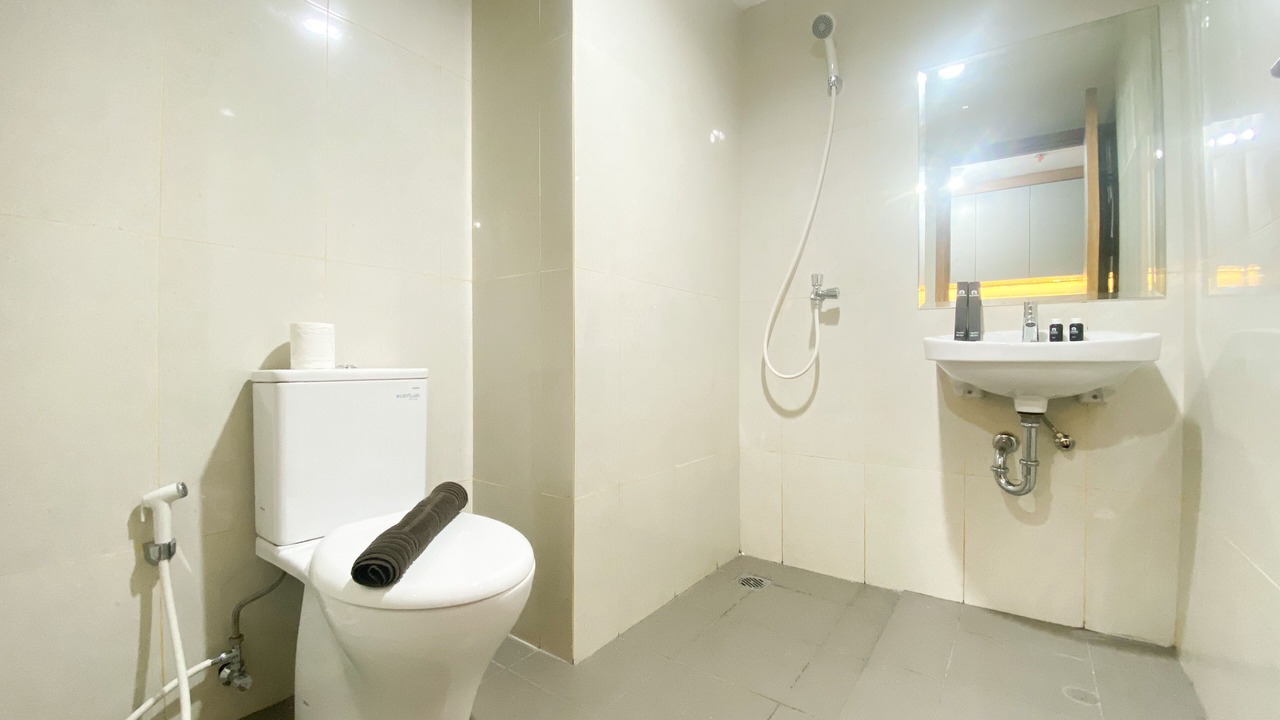 Photo of Bathroom in Duren Sawit