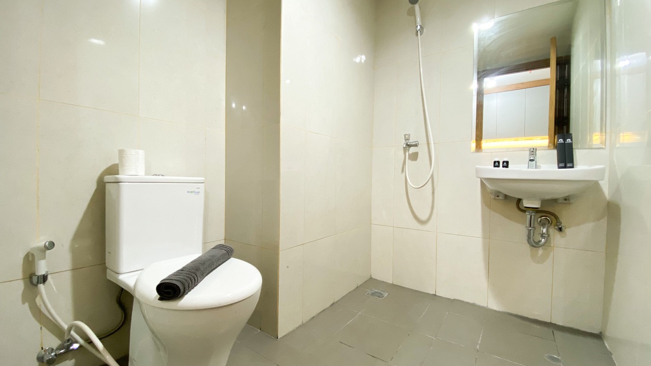 Photo of Bathroom in Duren Sawit