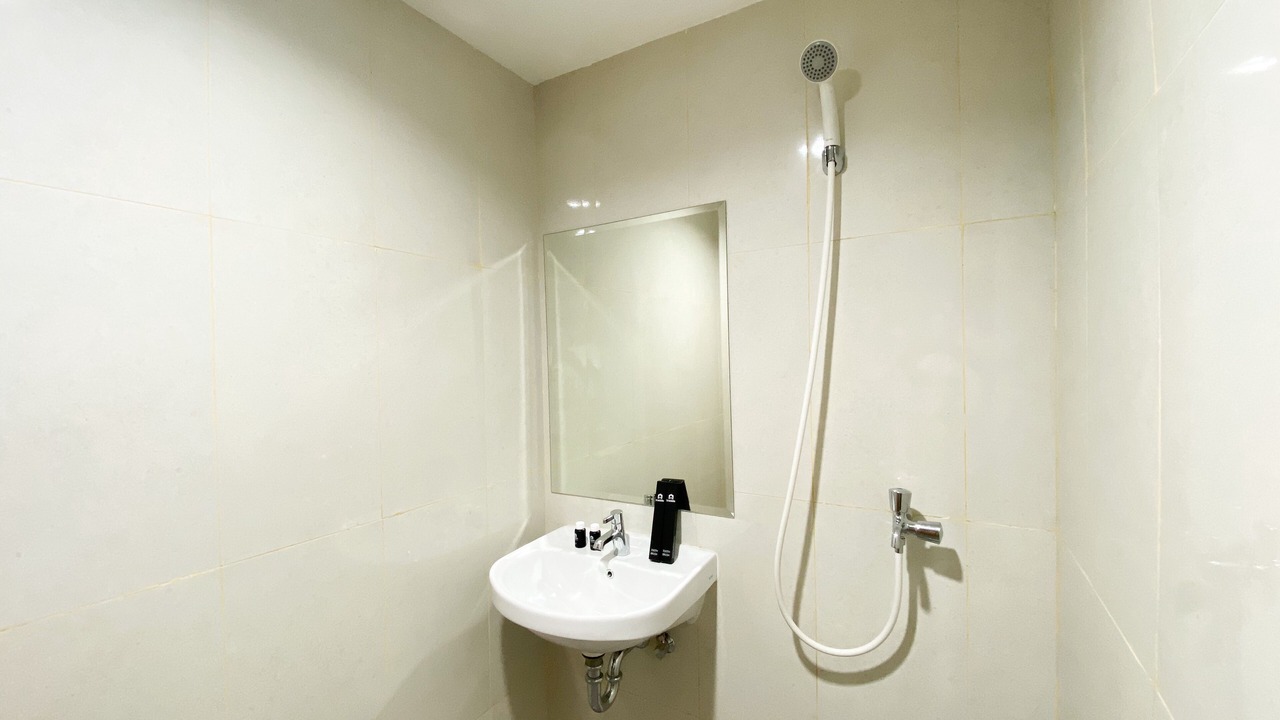 Photo of Bathroom in Duren Sawit