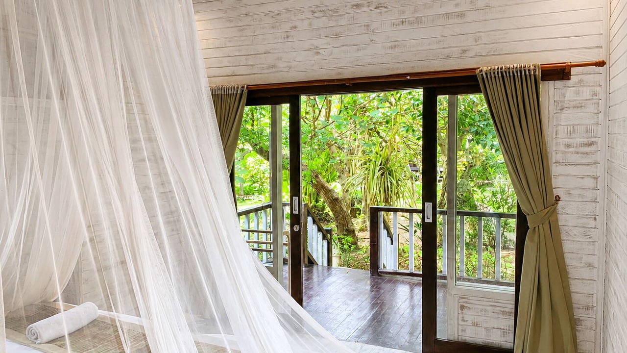 Photo of Bedroom in Mushroom Bay