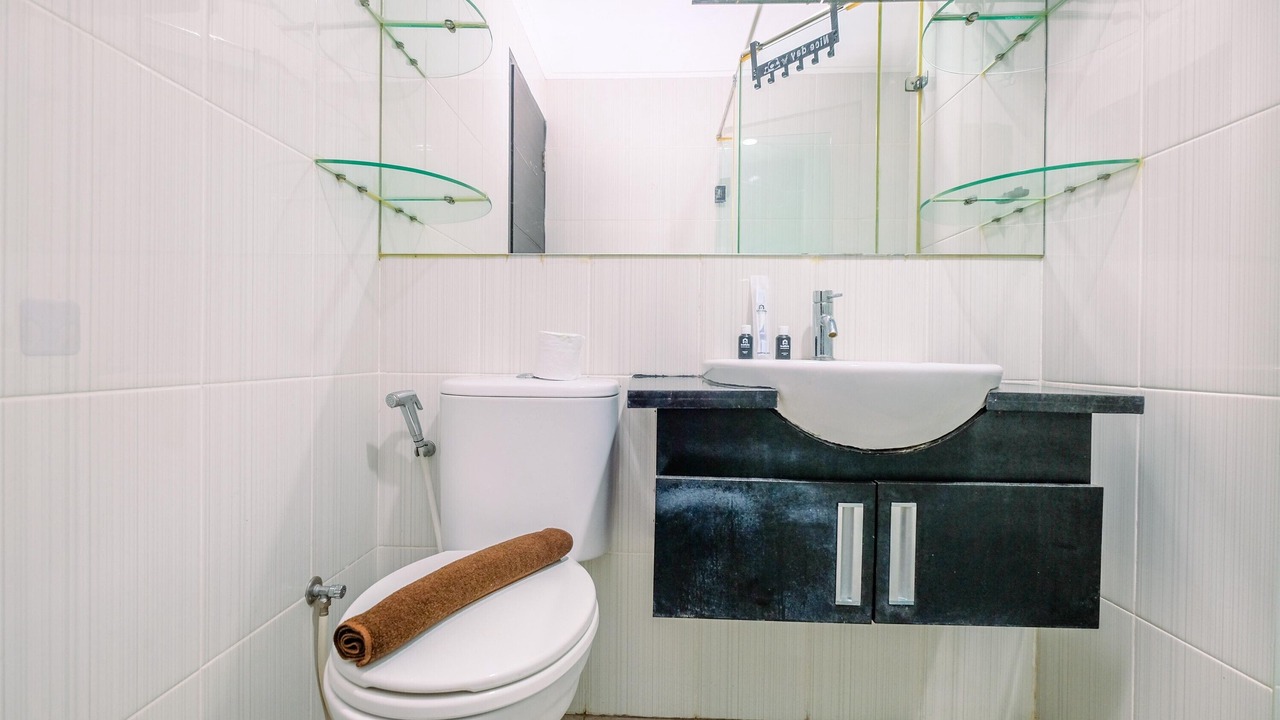 Photo of Bathroom in Senayan
