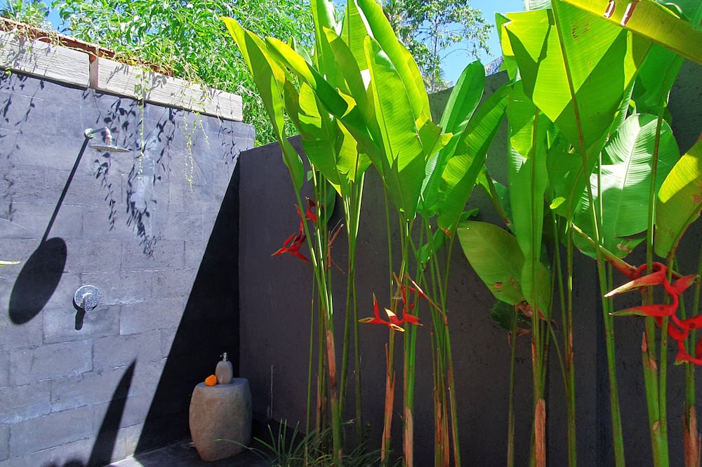 Photo of Outdoor in Tumbu Village