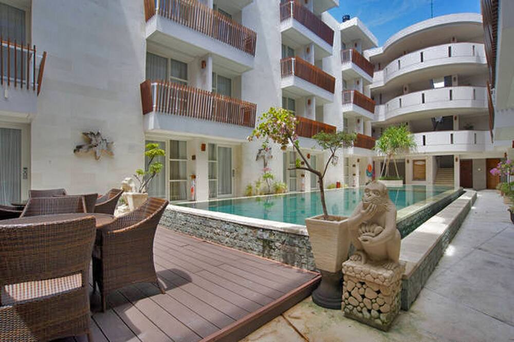 Photo of Outdoor in Sunset Road