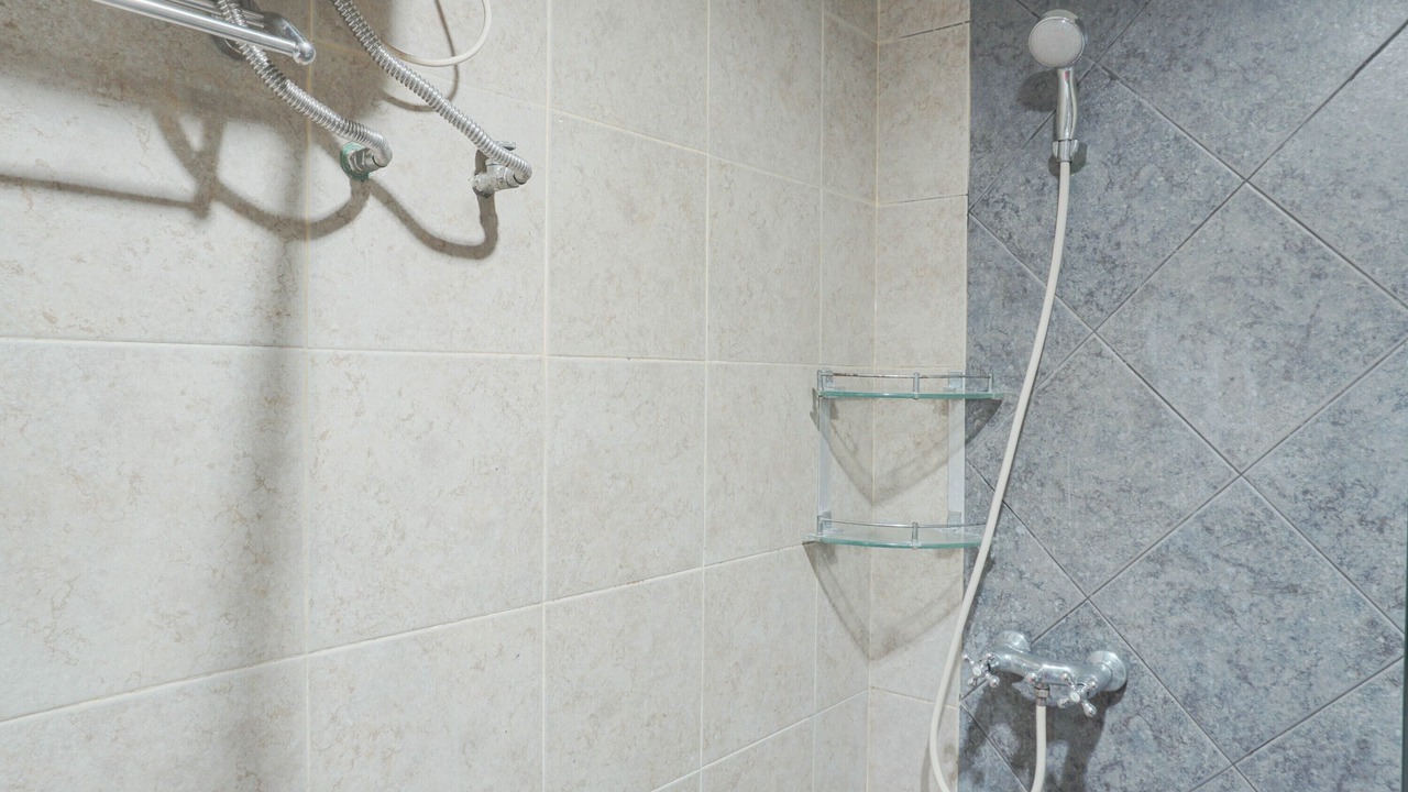 Photo of Bathroom in Panunggangan Utara