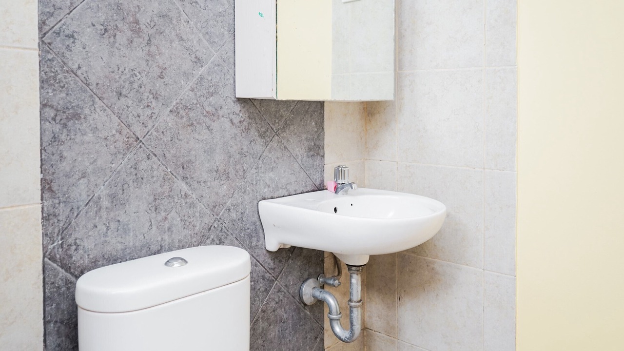 Photo of Bathroom in Panunggangan Utara