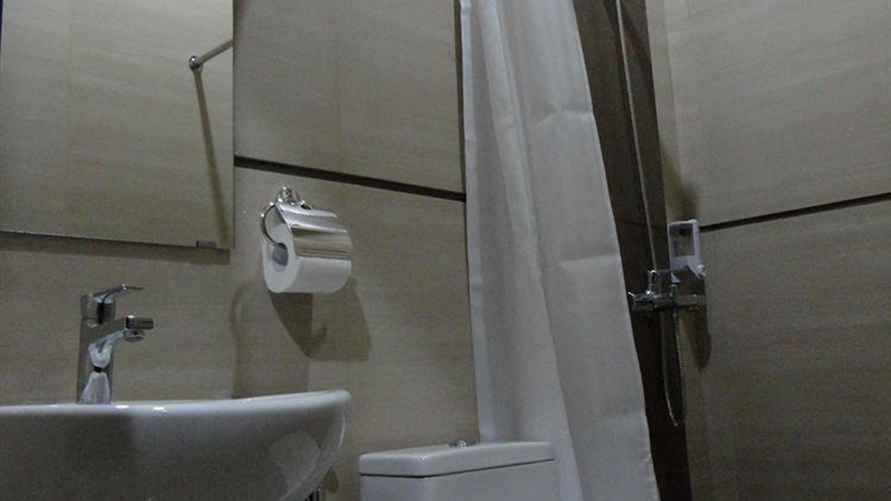 Photo of Bathroom in Sunset Road
