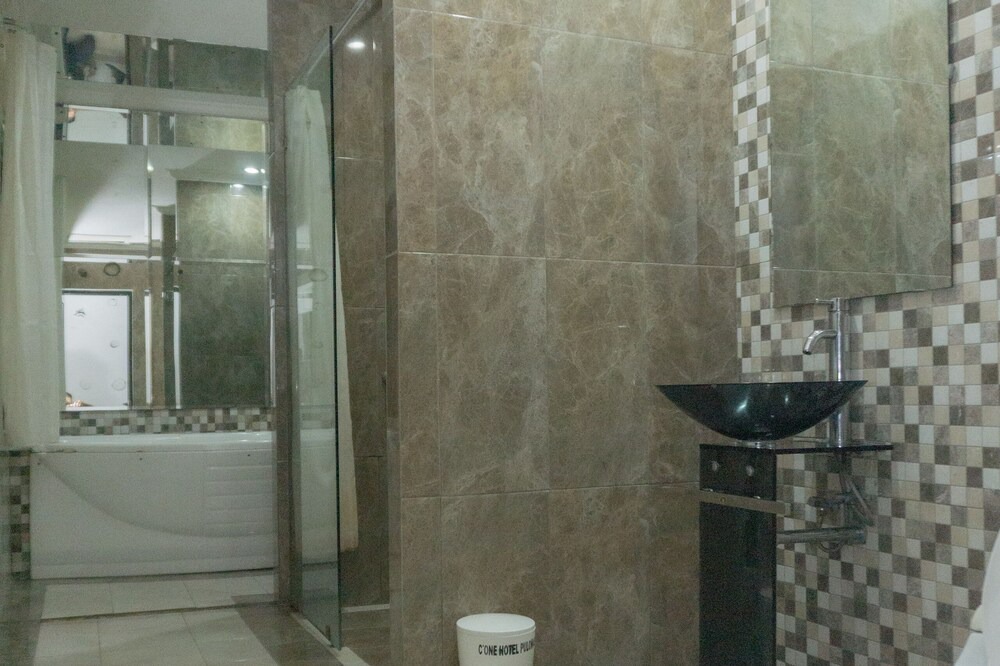 Photo of Bathroom in Kayu Putih