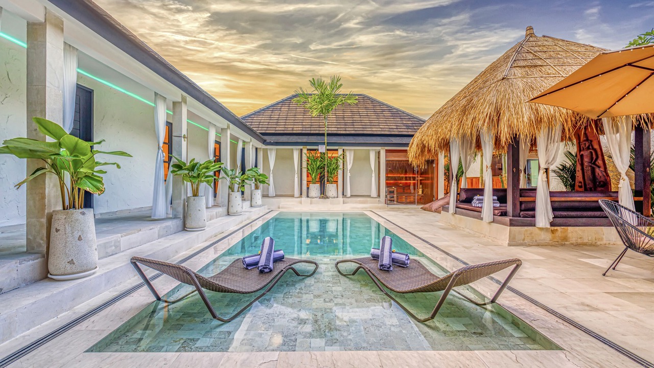 Photo of Patio Balcony in Sunset Road