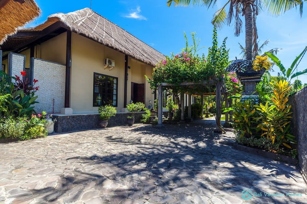 Photo of Outdoor in Dencarik