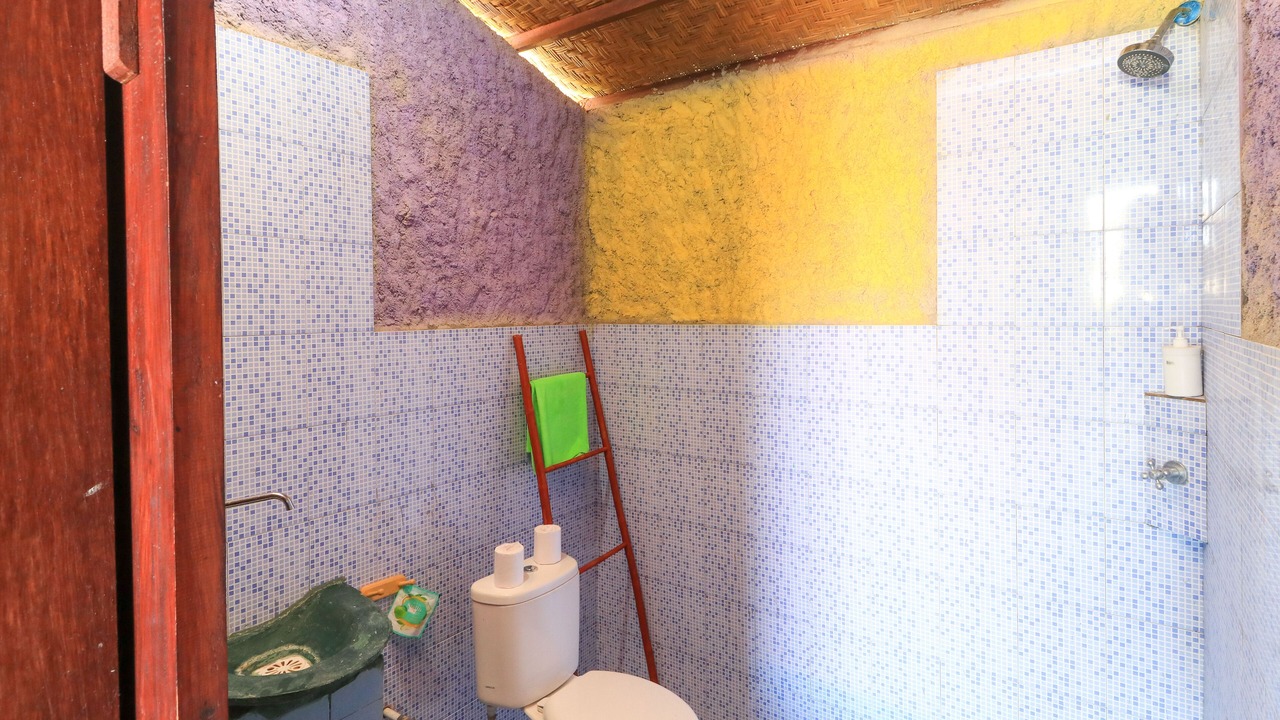 Photo of Bathroom in Mushroom Bay