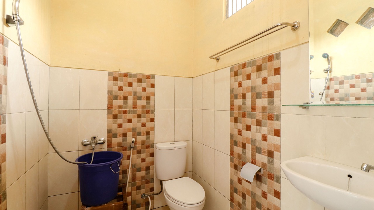 Photo of Bathroom in Mendut