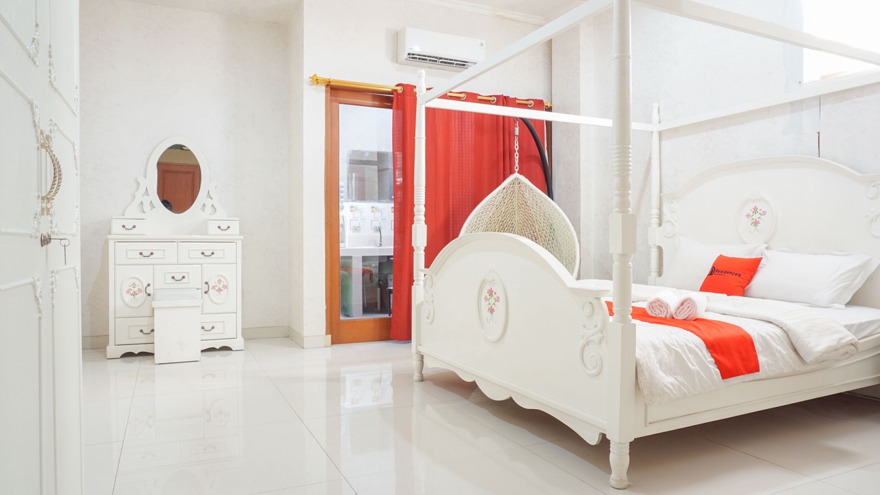 Photo of Bedroom in Cipete Utara