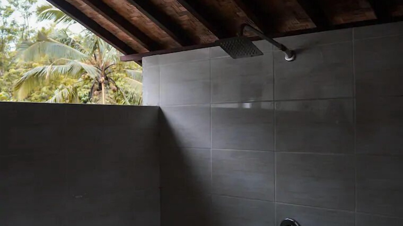 Photo of Bathroom in Selat