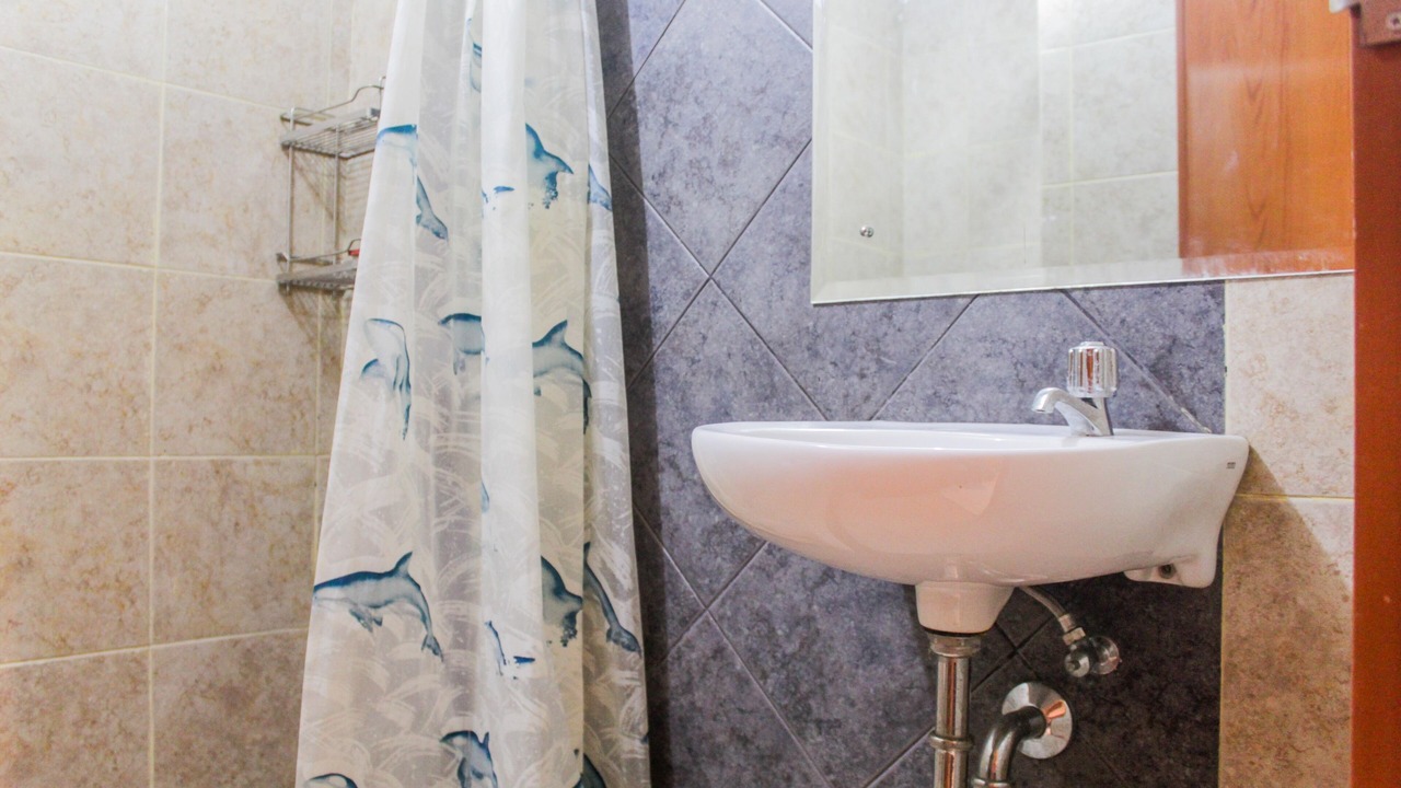Photo of Bathroom in Panunggangan Utara