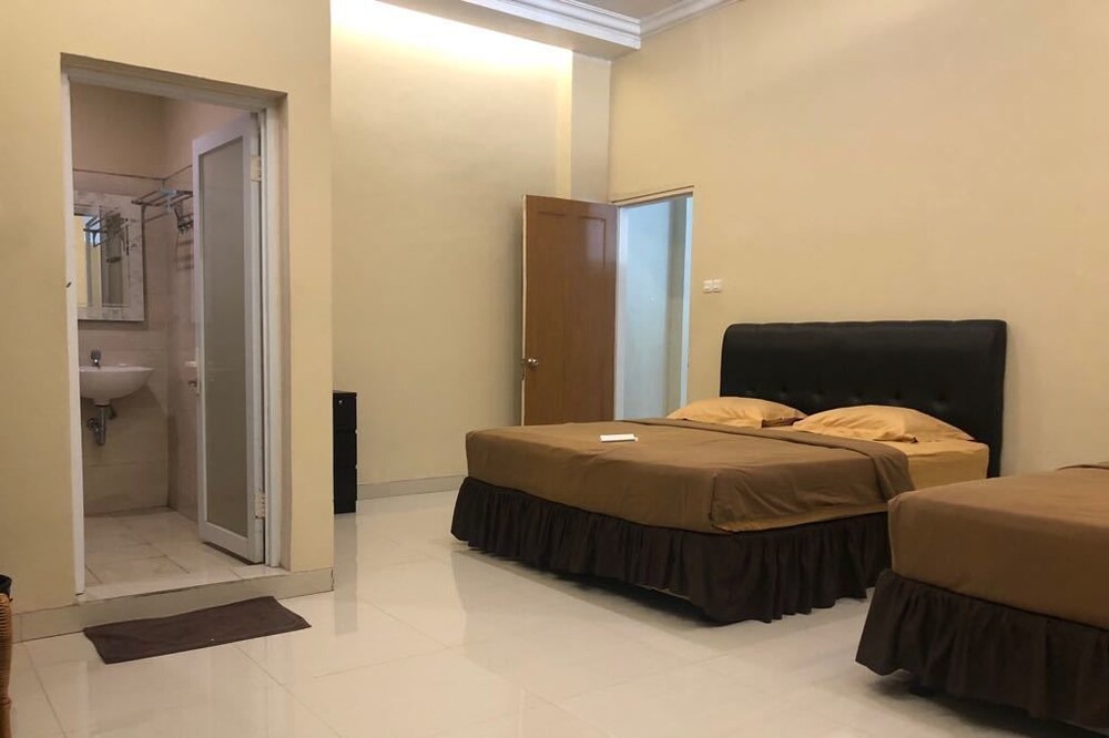 Photo of Bedroom in Malabar