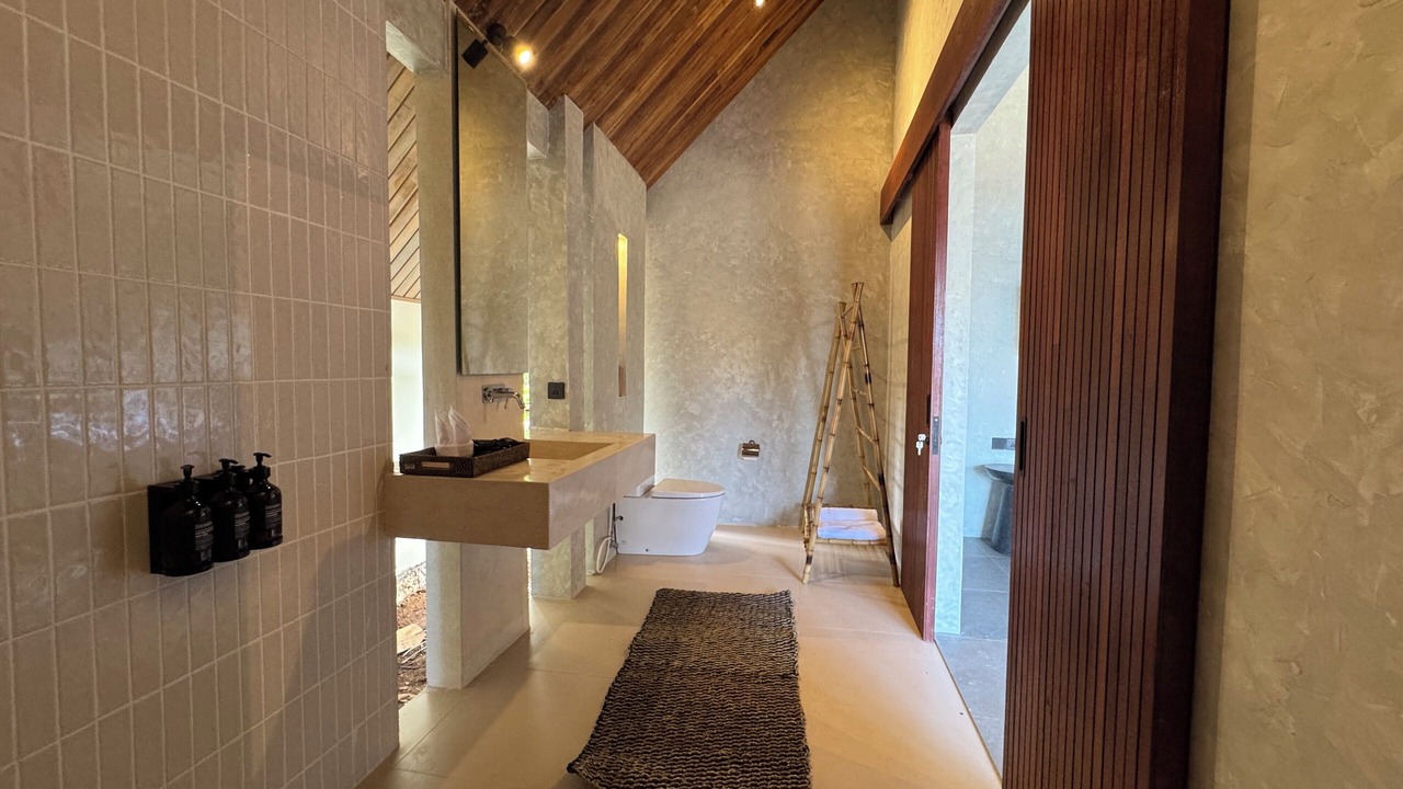 Photo of Bathroom in Mushroom Bay
