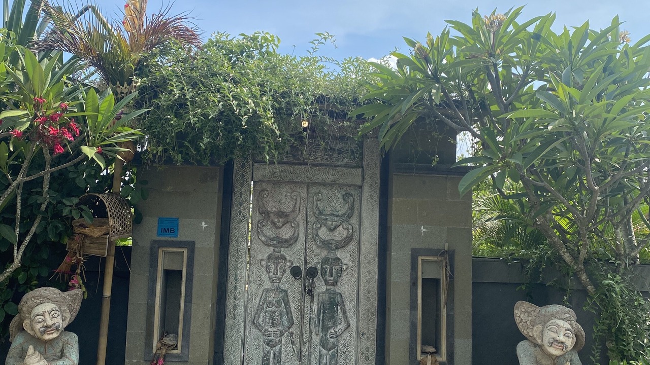 Photo of Outdoor in Mushroom Bay