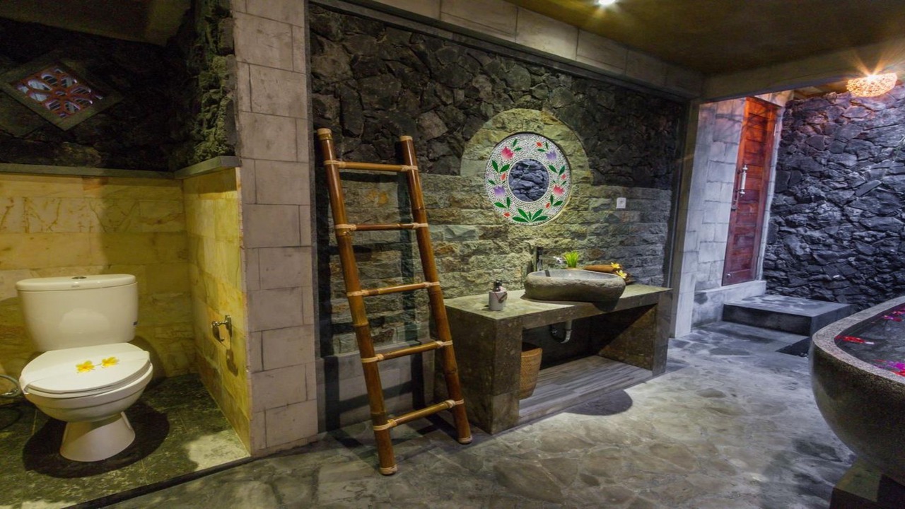 Photo of Bathroom in Sambahan