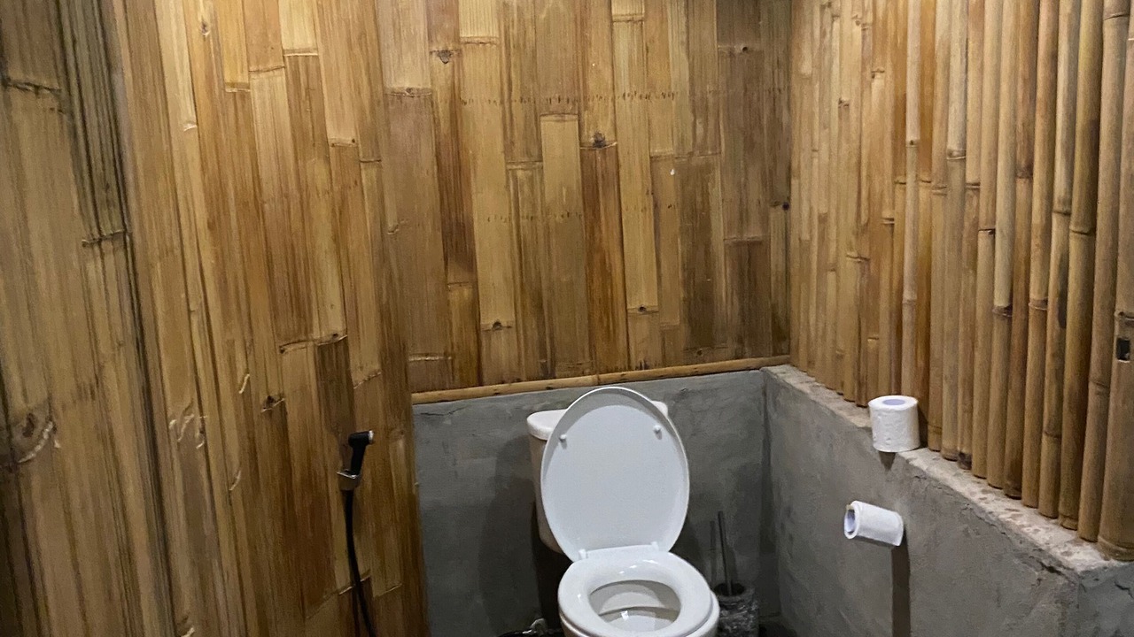 Photo of Bathroom in Selat