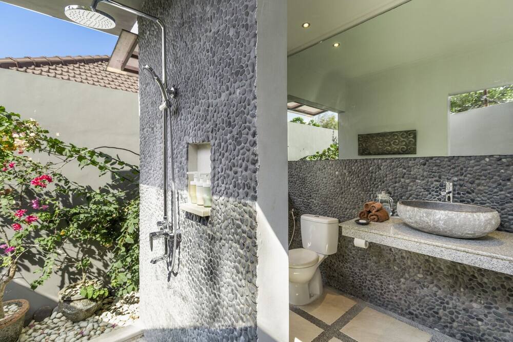 Photo of Bathroom in Batu Bolong