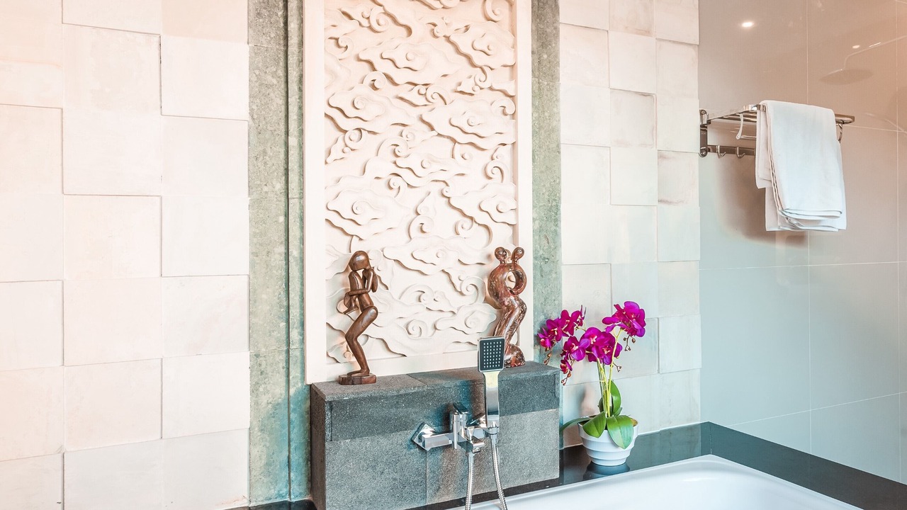 Photo of Bathroom in Petitenget