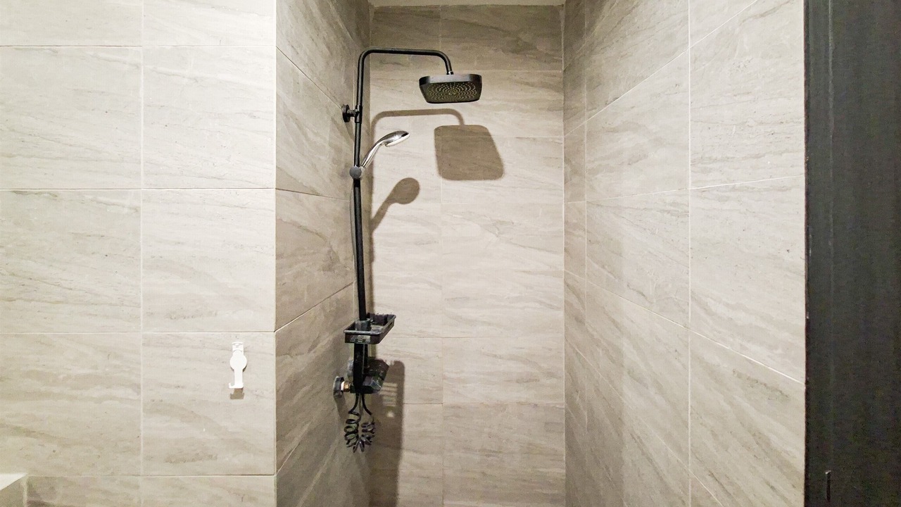 Photo of Bathroom in Panunggangan Utara