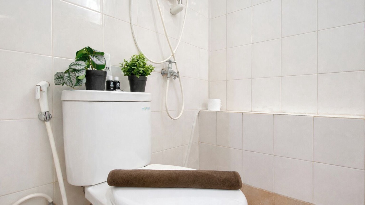 Photo of Bathroom in Jatinegara