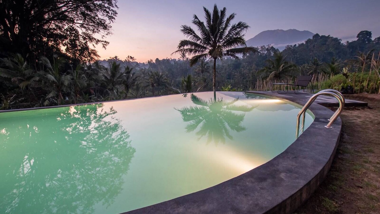 Photo of Outdoor in Selat
