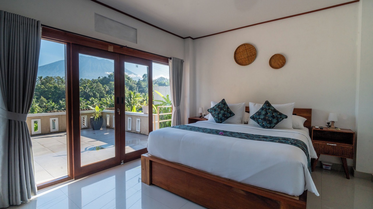Photo of Patio Balcony in Selat