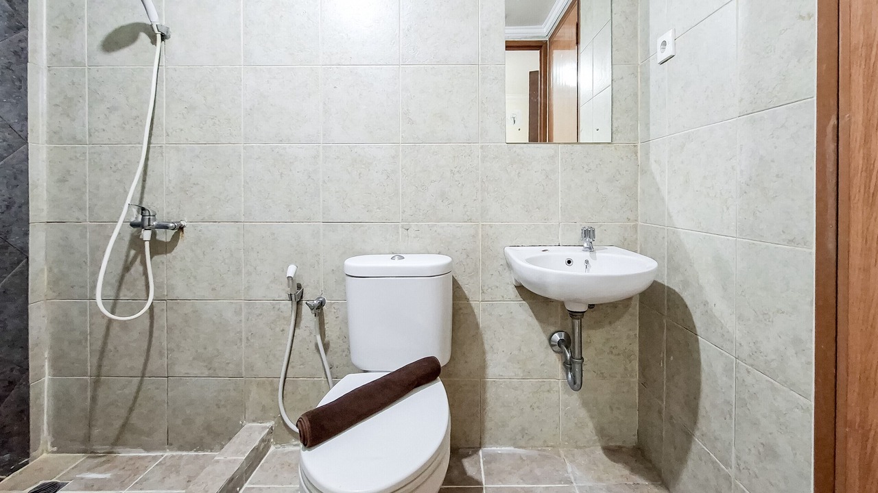 Photo of Bathroom in Panunggangan Utara