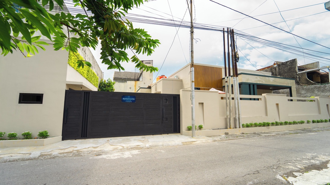 Photo of Outdoor in Laweyan