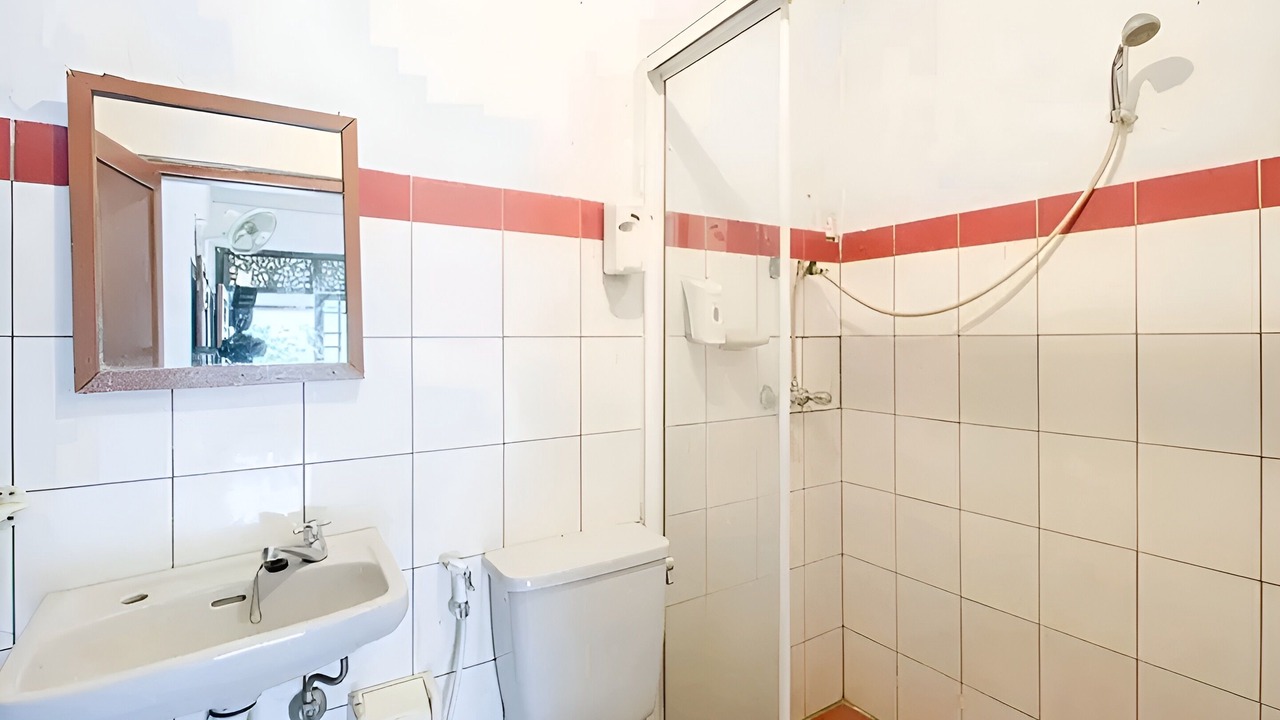 Photo of Bathroom in Megamendung