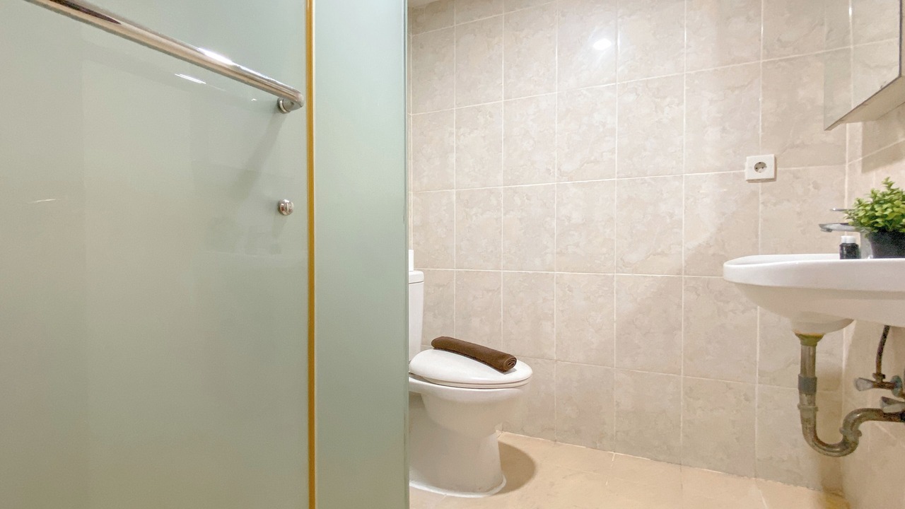 Photo of Bathroom in Jatinegara