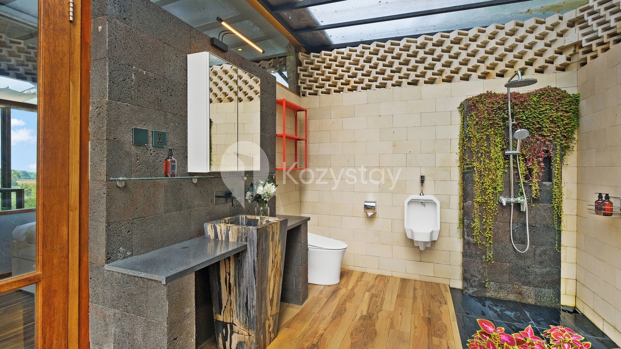 Photo of Bathroom in Ciburial