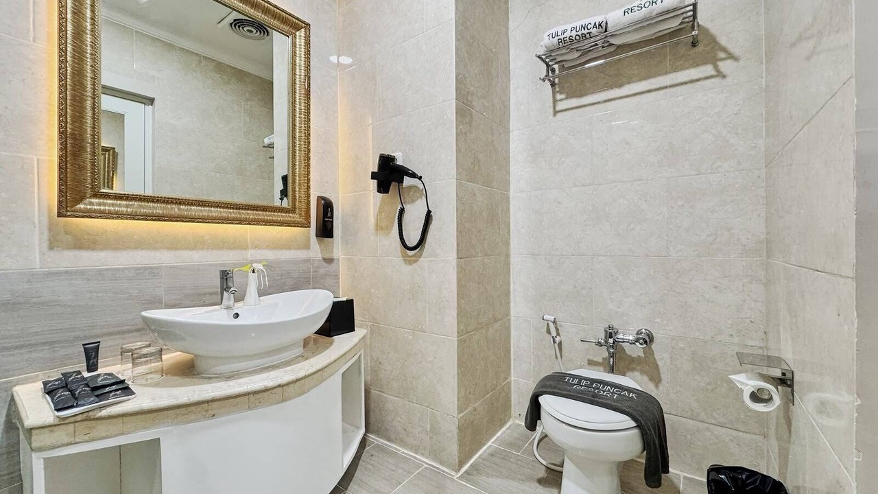 Photo of Bathroom in Cipanas