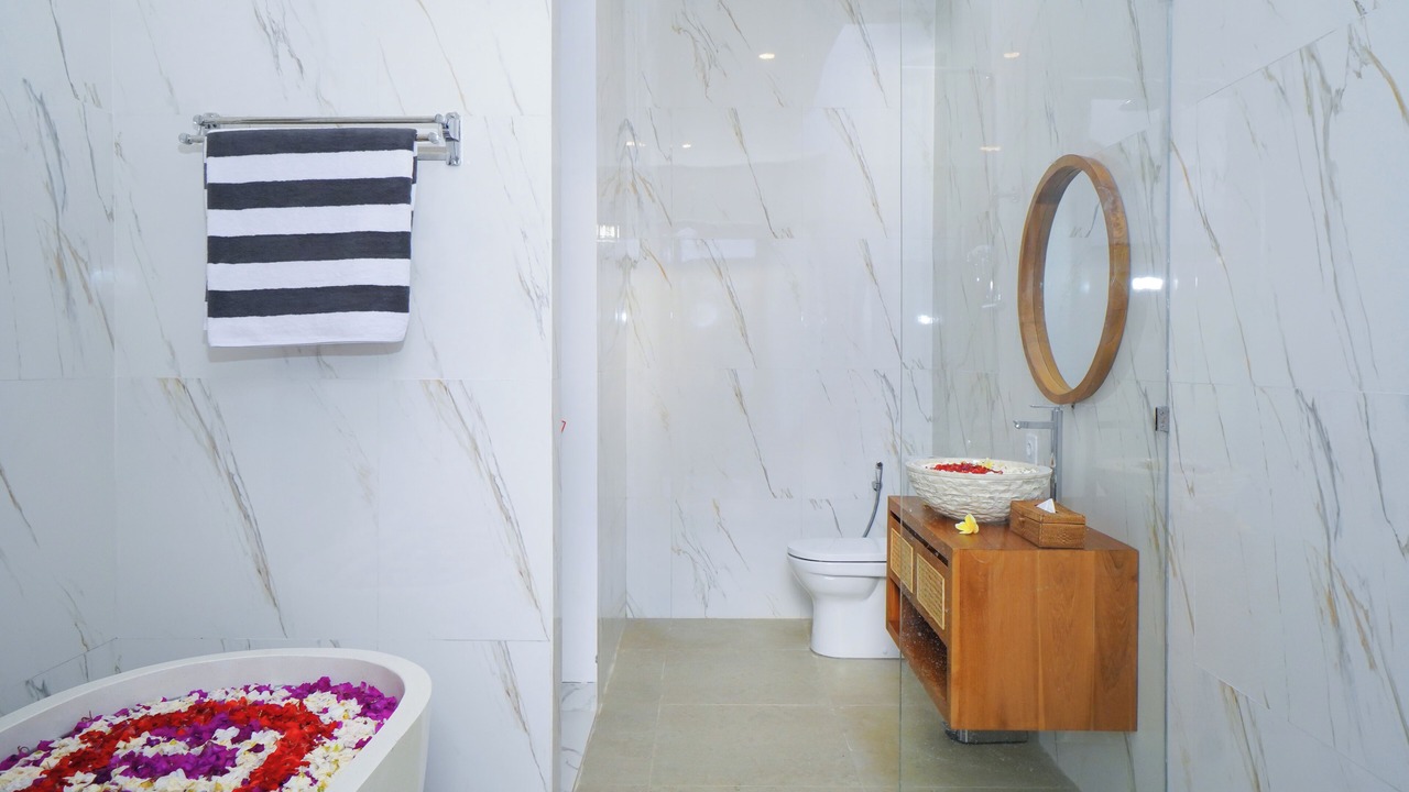 Photo of Bathroom in Singakerta