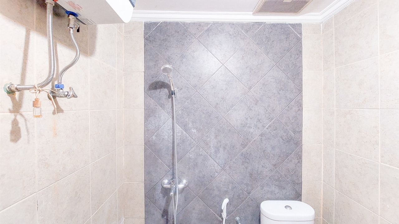 Photo of Bathroom in Panunggangan Utara