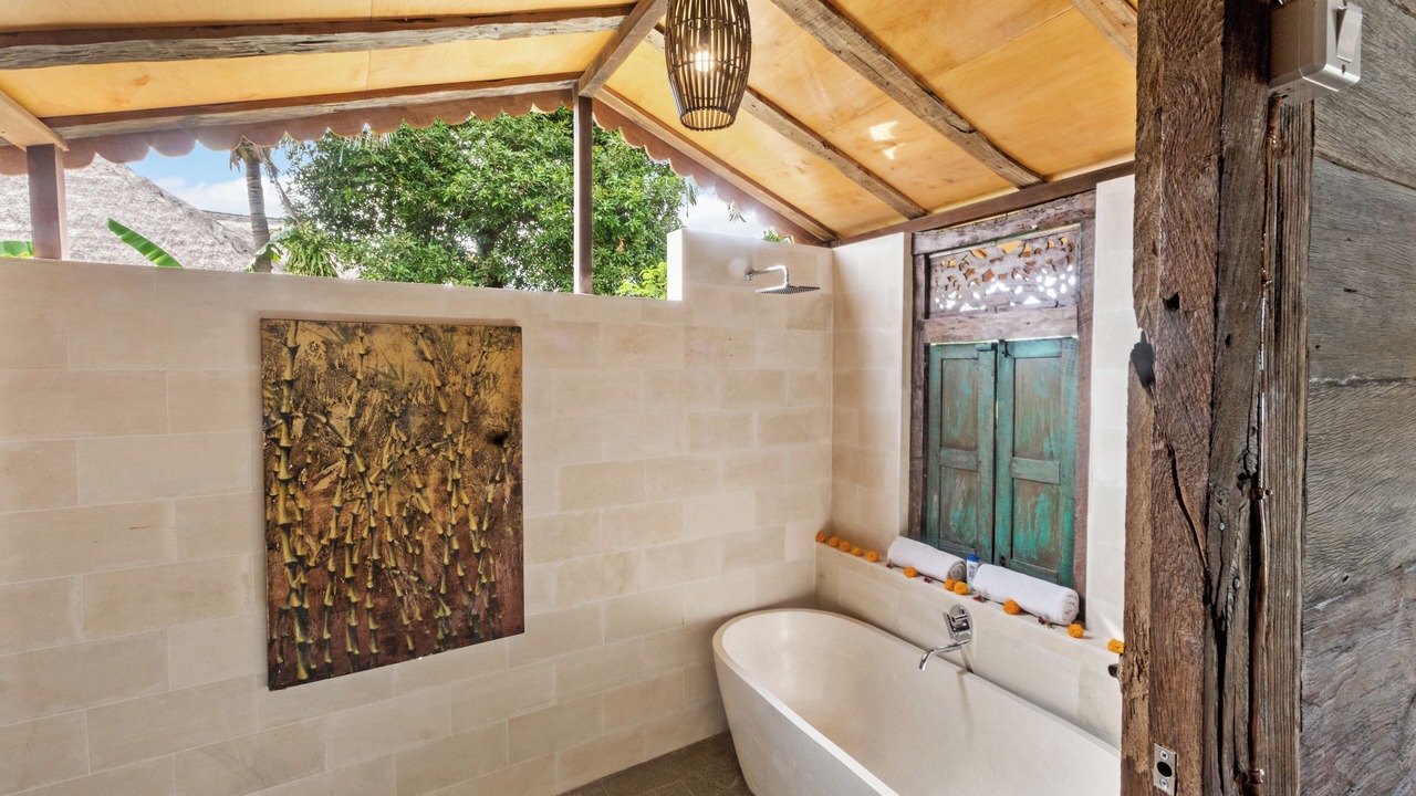 Photo of Bathroom in Banjartegehe