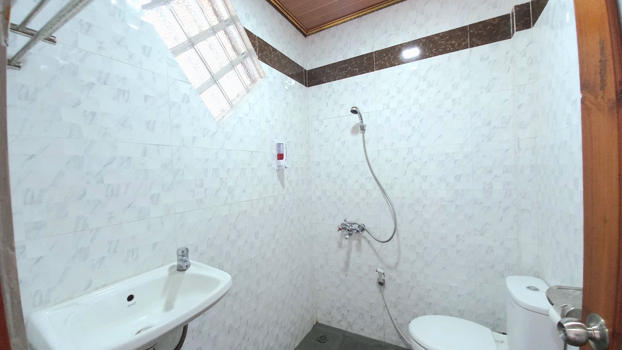 Photo of Bathroom in Temon