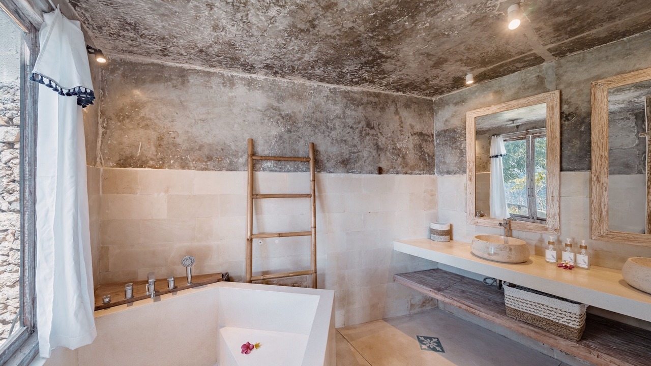 Photo of Bathroom in Penida Island
