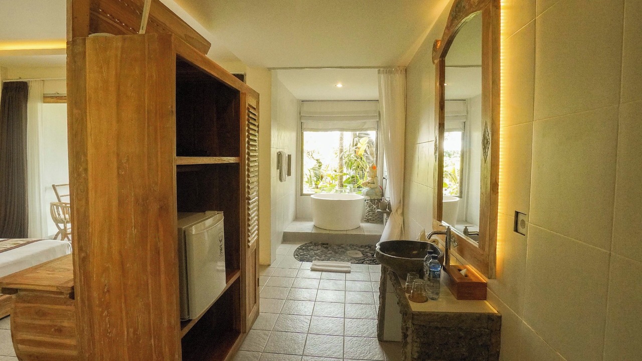 Photo of Bathroom in Taro