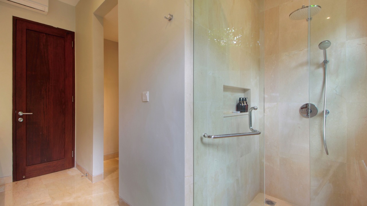 Photo of Bathroom in Kutuh