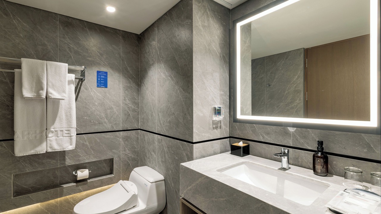 Photo of Bathroom in Senayan